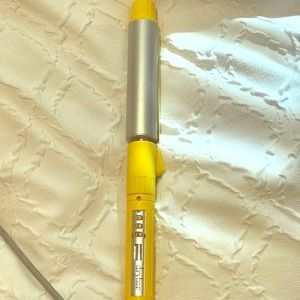 Dry Bar Curling Iron